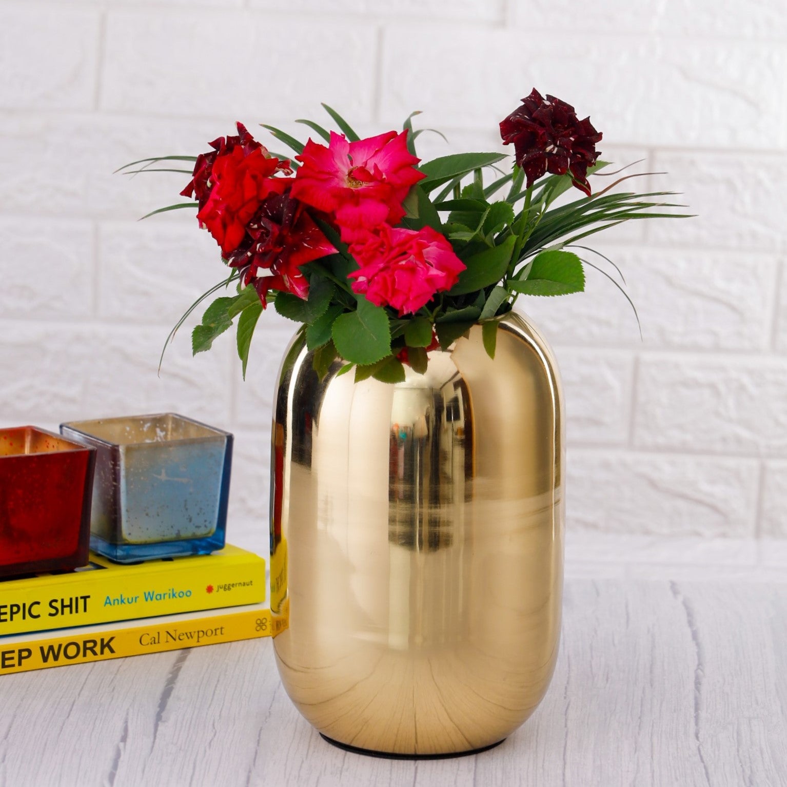 Oval Metal Vase Pack Of 1