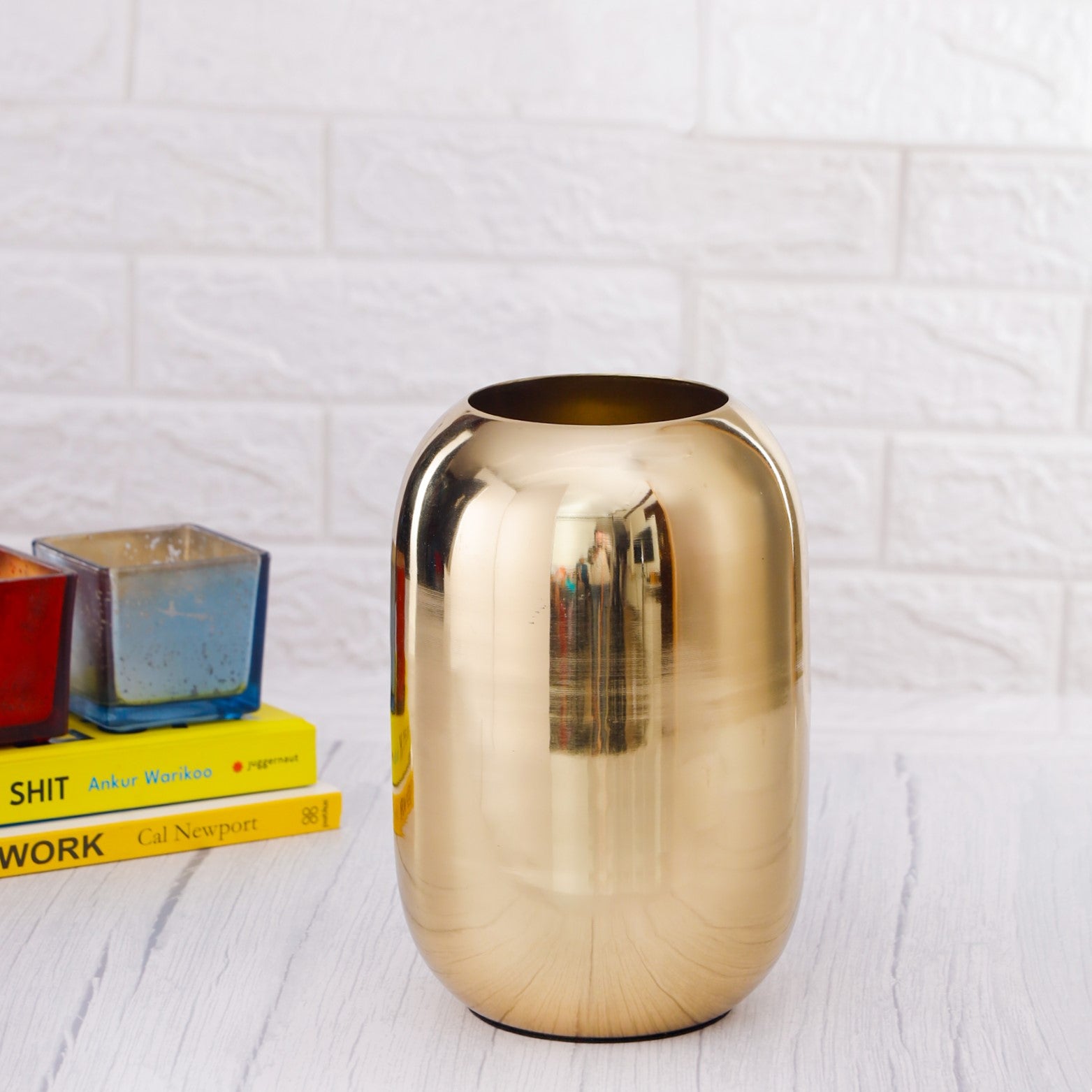 Oval Metal Vase Pack Of 1