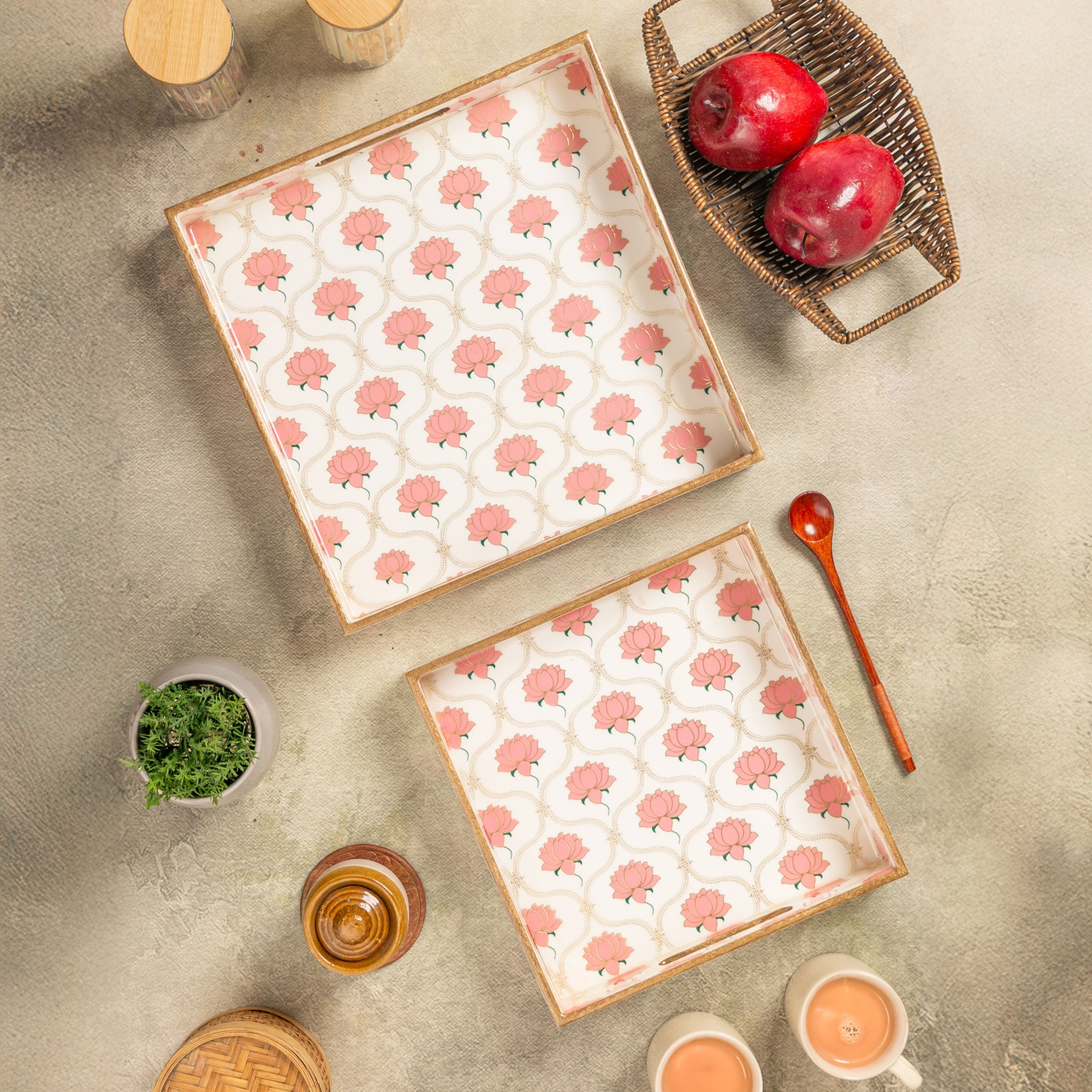 Kamal Square Trays Set