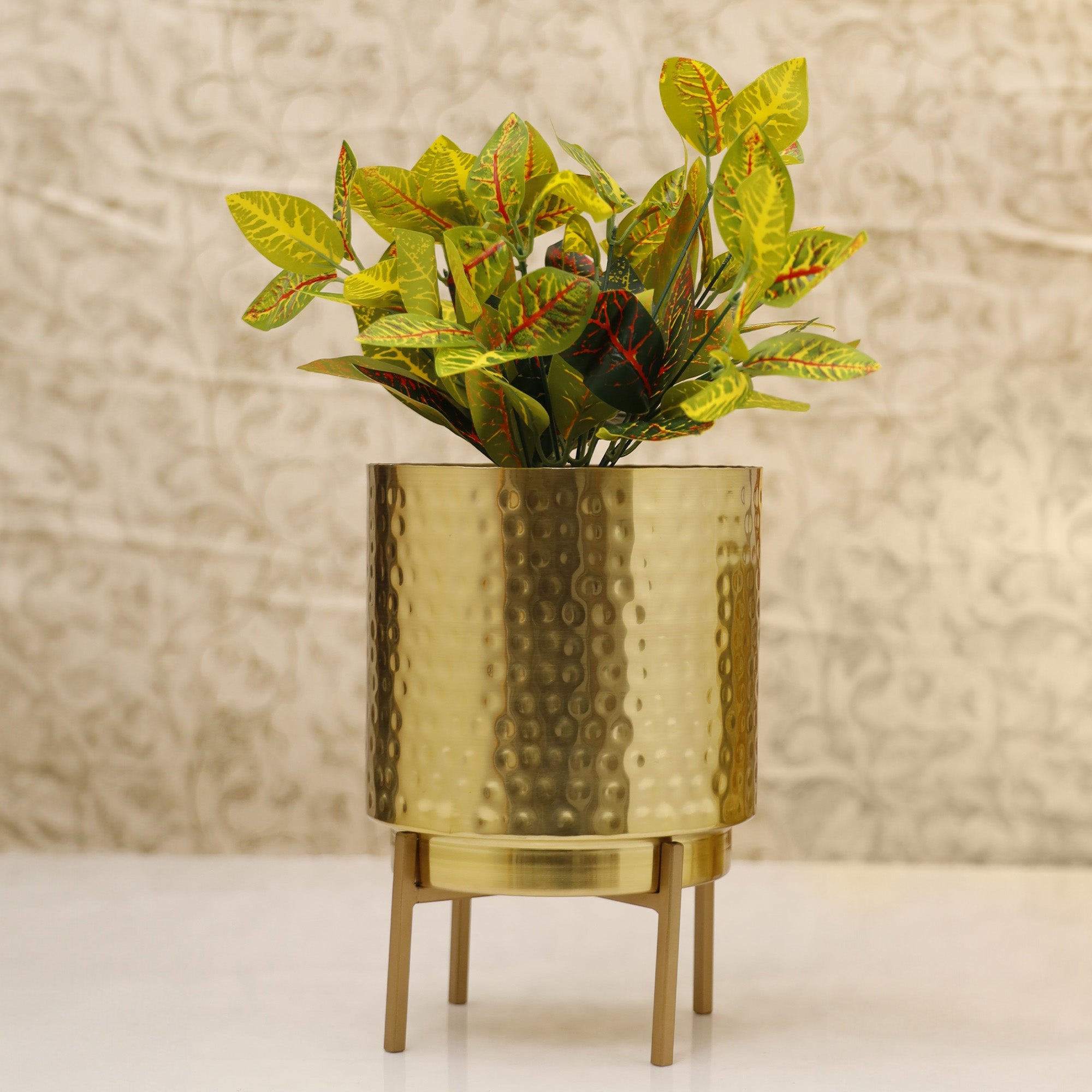 Ember Gold Hammered Planter (Pack Of 1)