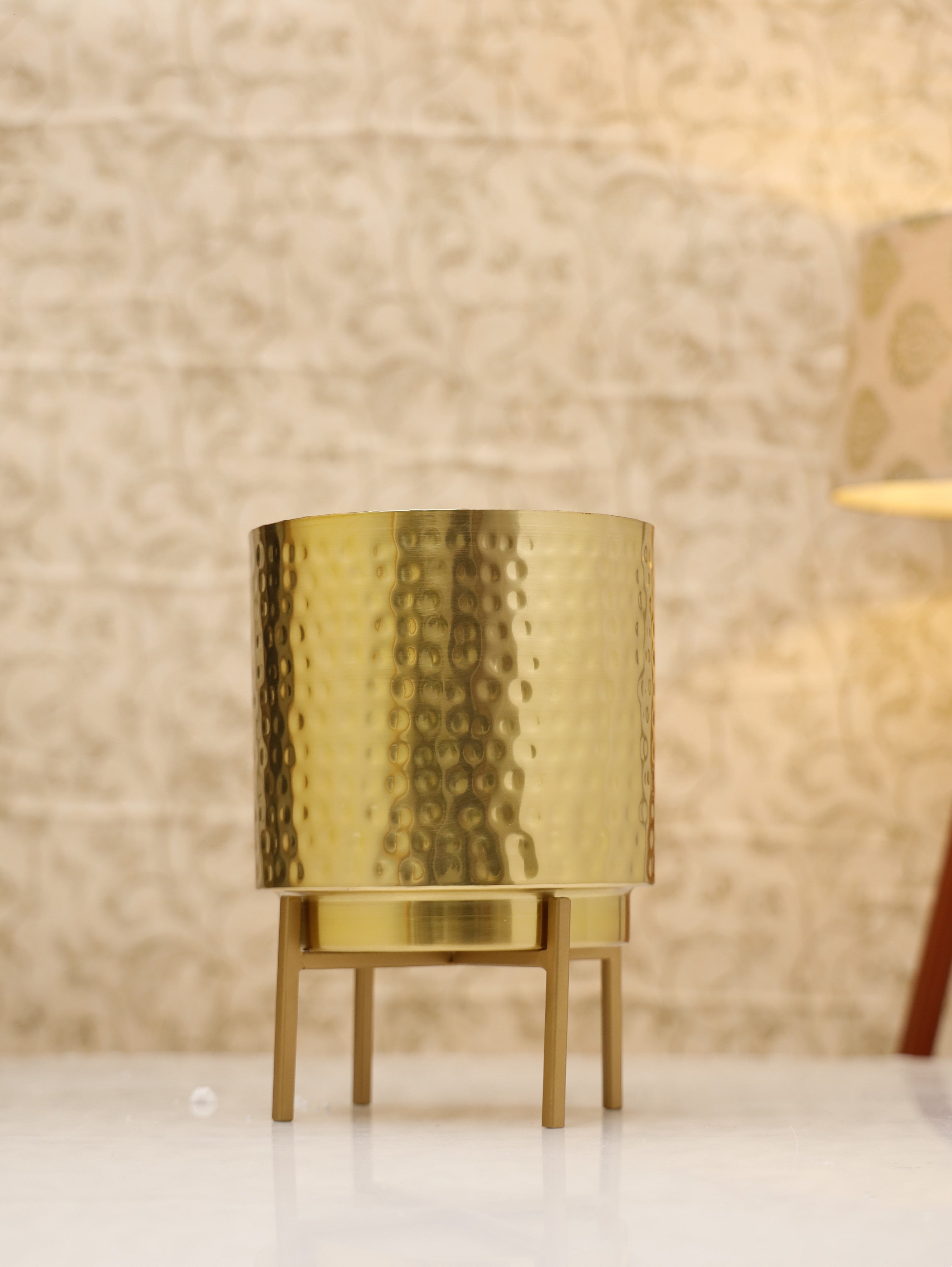 Ember Gold Hammered  Planter (Pack of 1)